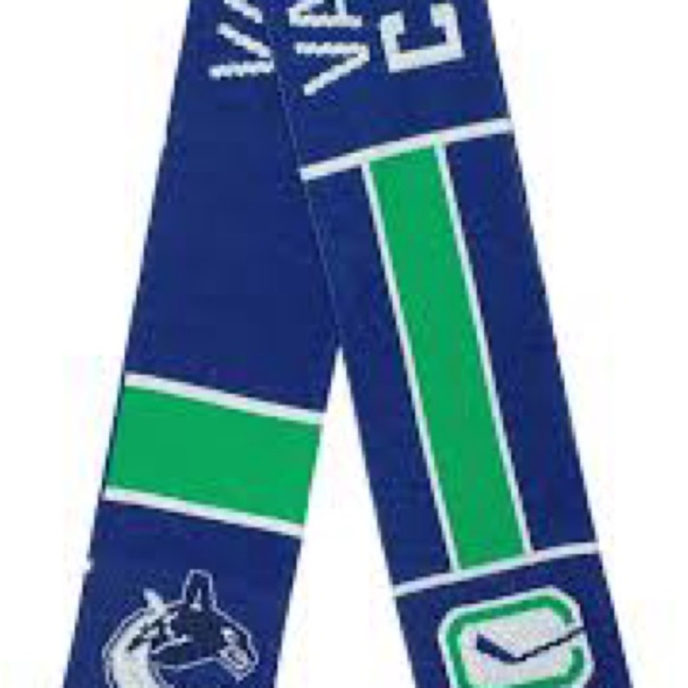 Canucks Reversible skate and orca Canucks Scarf one size - Picture 7 of 7